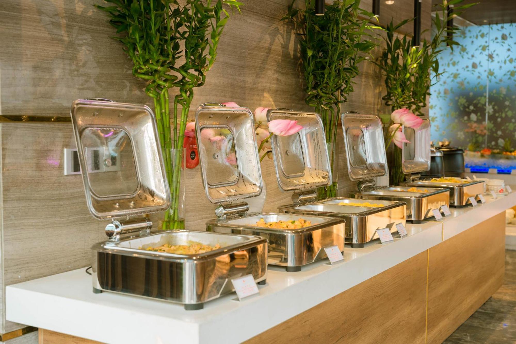Grand Sunrise Boutique Hotel Дананг Екстер'єр фото